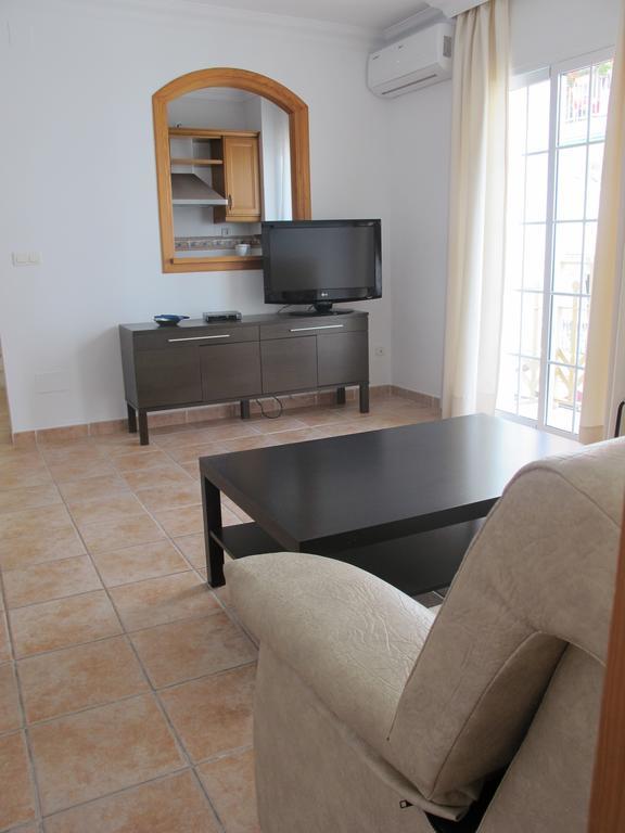 Apartamentos Jimmy 2 Нерха Екстериор снимка